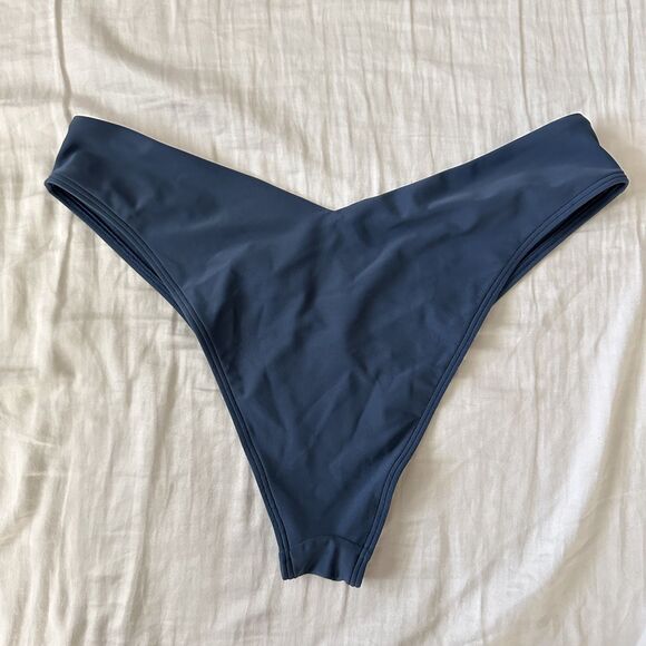 Abercrombie & Fitch Wide Strap Halter Swim Top & Bottoms in Navy NWOT/EUC - Picture 8 of 10